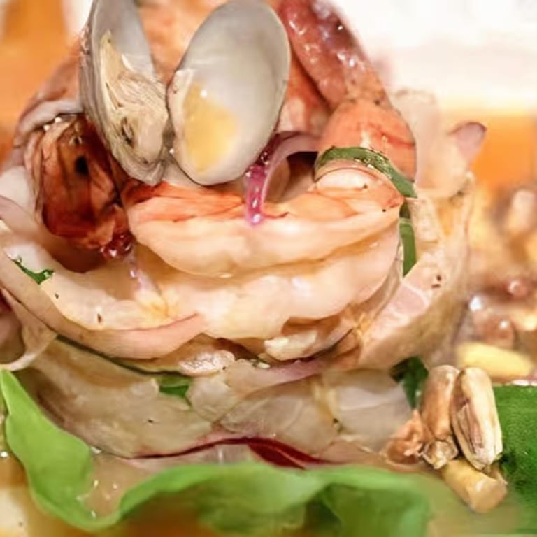 Delicious Ceviche Mixto: A Peruvian Seafood Delight