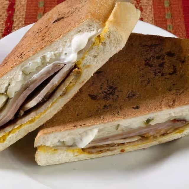El Cubanito Panini.