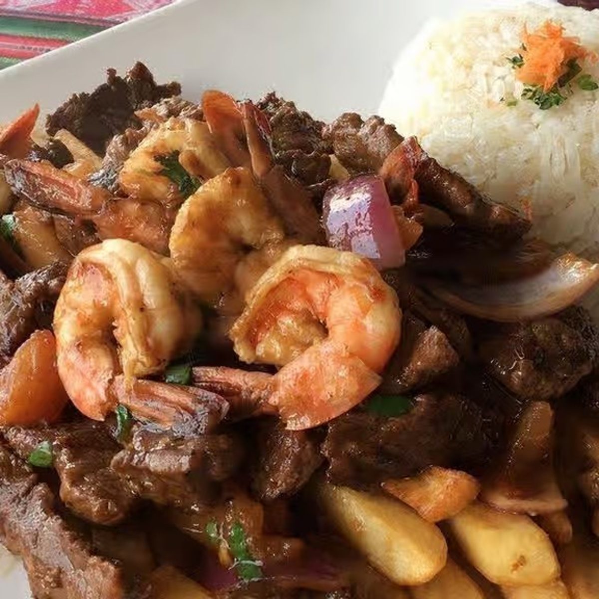 Surf & Turf Saltado
