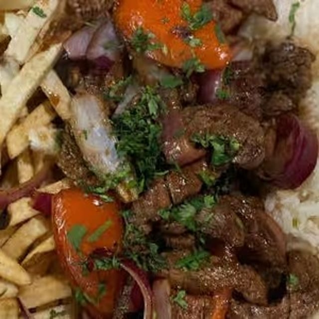 Family Lomo Saltado.