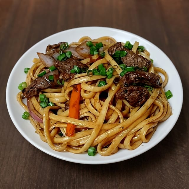 Family Tallarin Saltado.