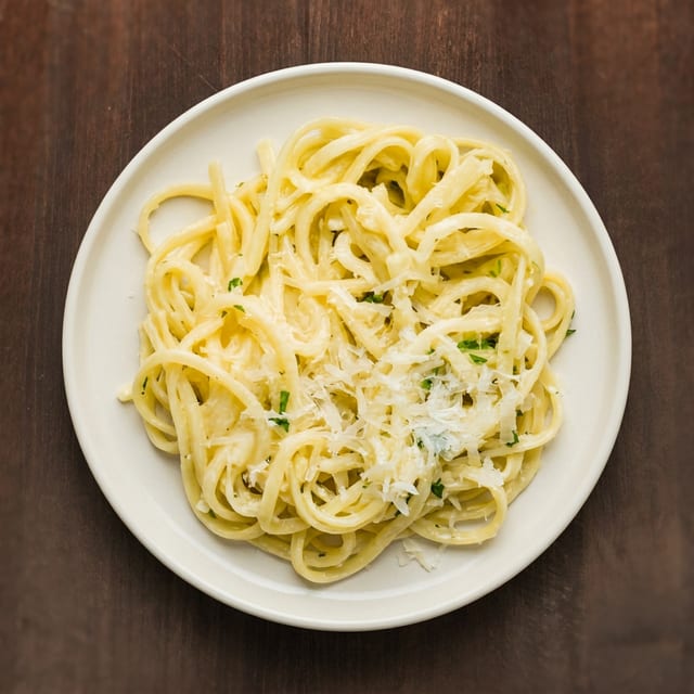 Kids Tallarin with Butter & Cheese.